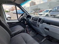 car-image