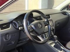 car-image