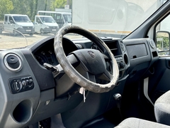 car-image