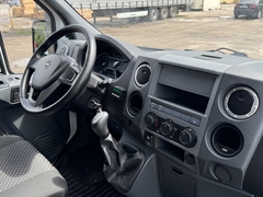 car-image