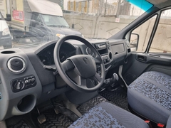 car-image